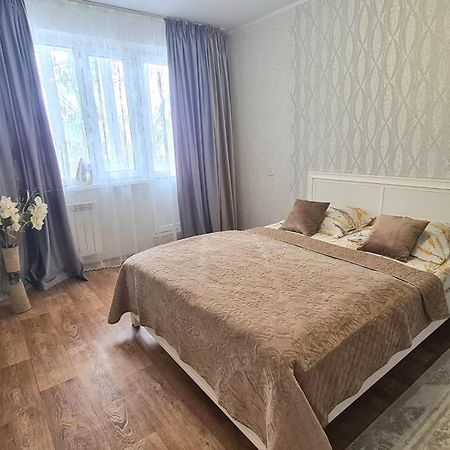 1 Комнатная Квартира В Центре Uralsk Extérieur photo